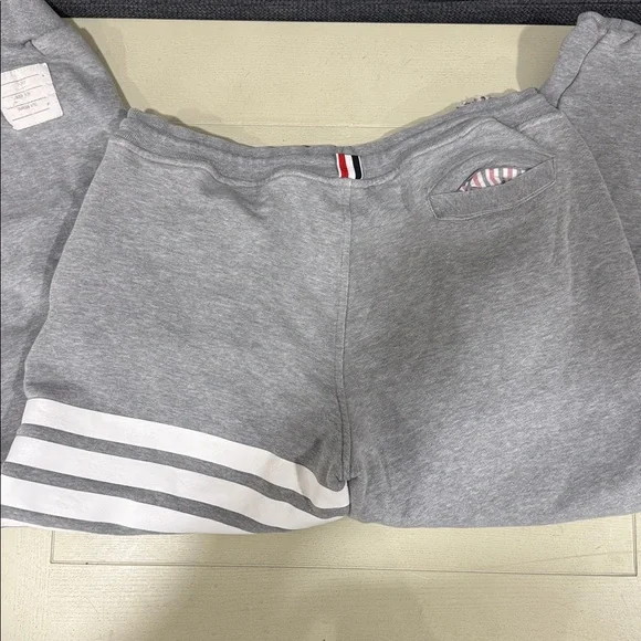 Thom Browne pants - Picture 5 of 9